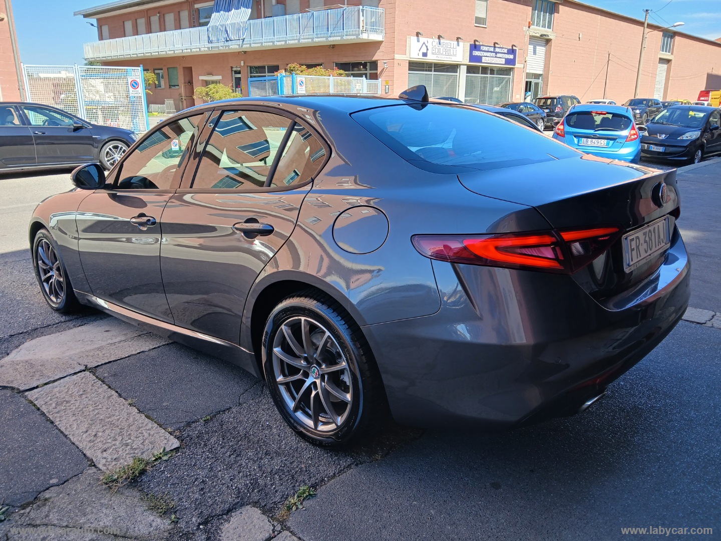Giulia 2.2 TD 150 CV AT8 Business - immagine 4