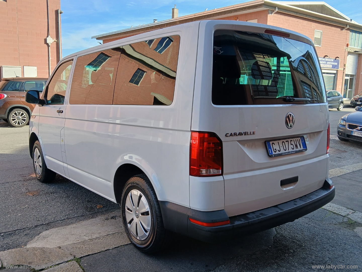 Caravelle 2.0 TDI 110 CV 9 POSTI IVA ESPOSTA - immagine 4