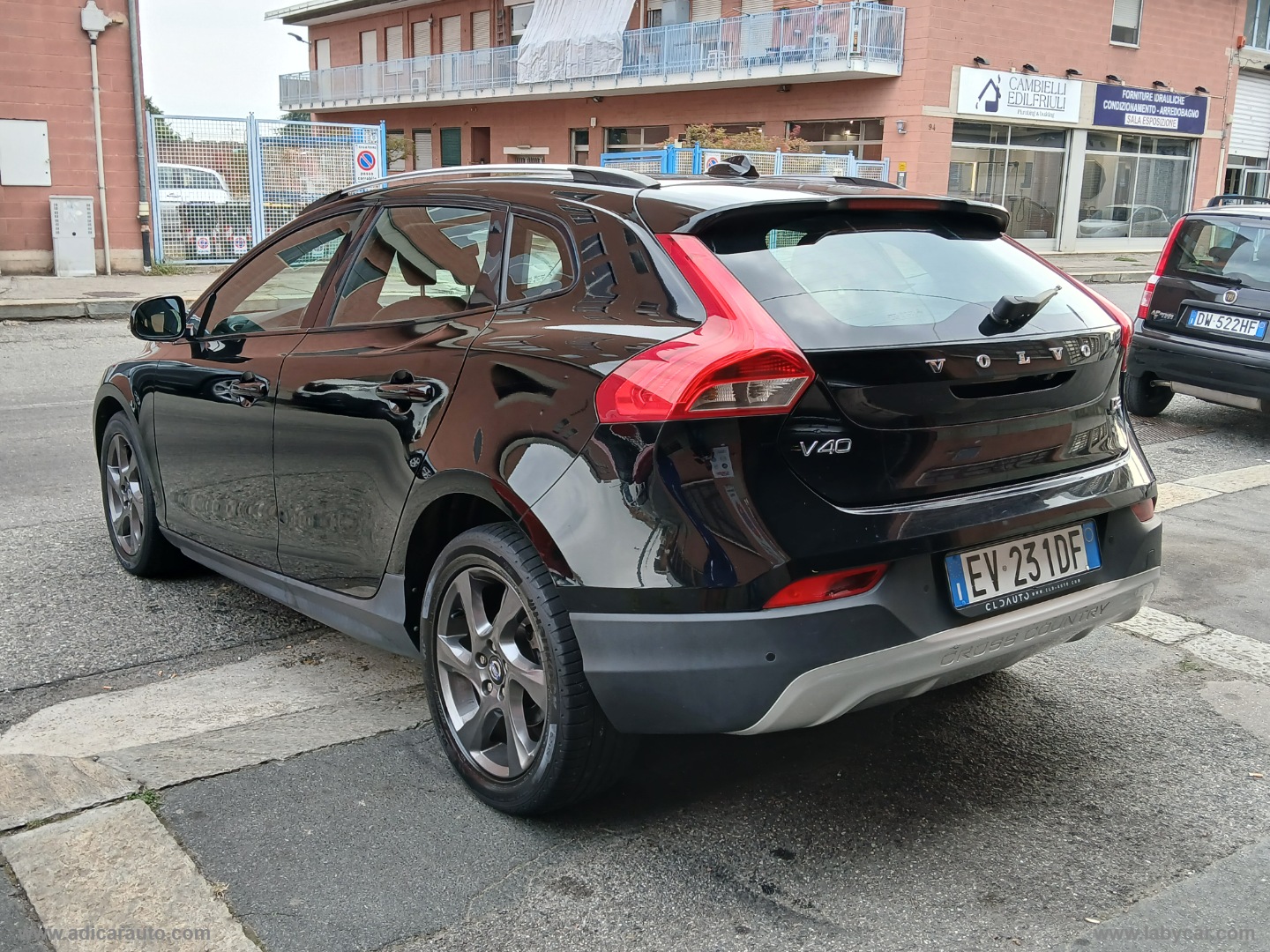V40 Cross Country D2 1.6 Kinetic - immagine 4