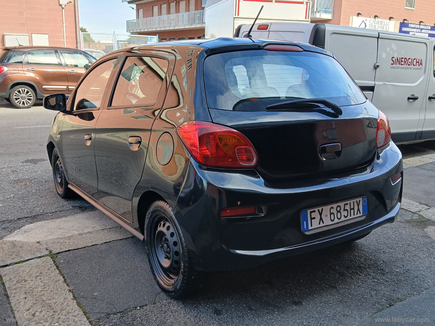 Space Star 1.0 71 CV GPL - immagine 4