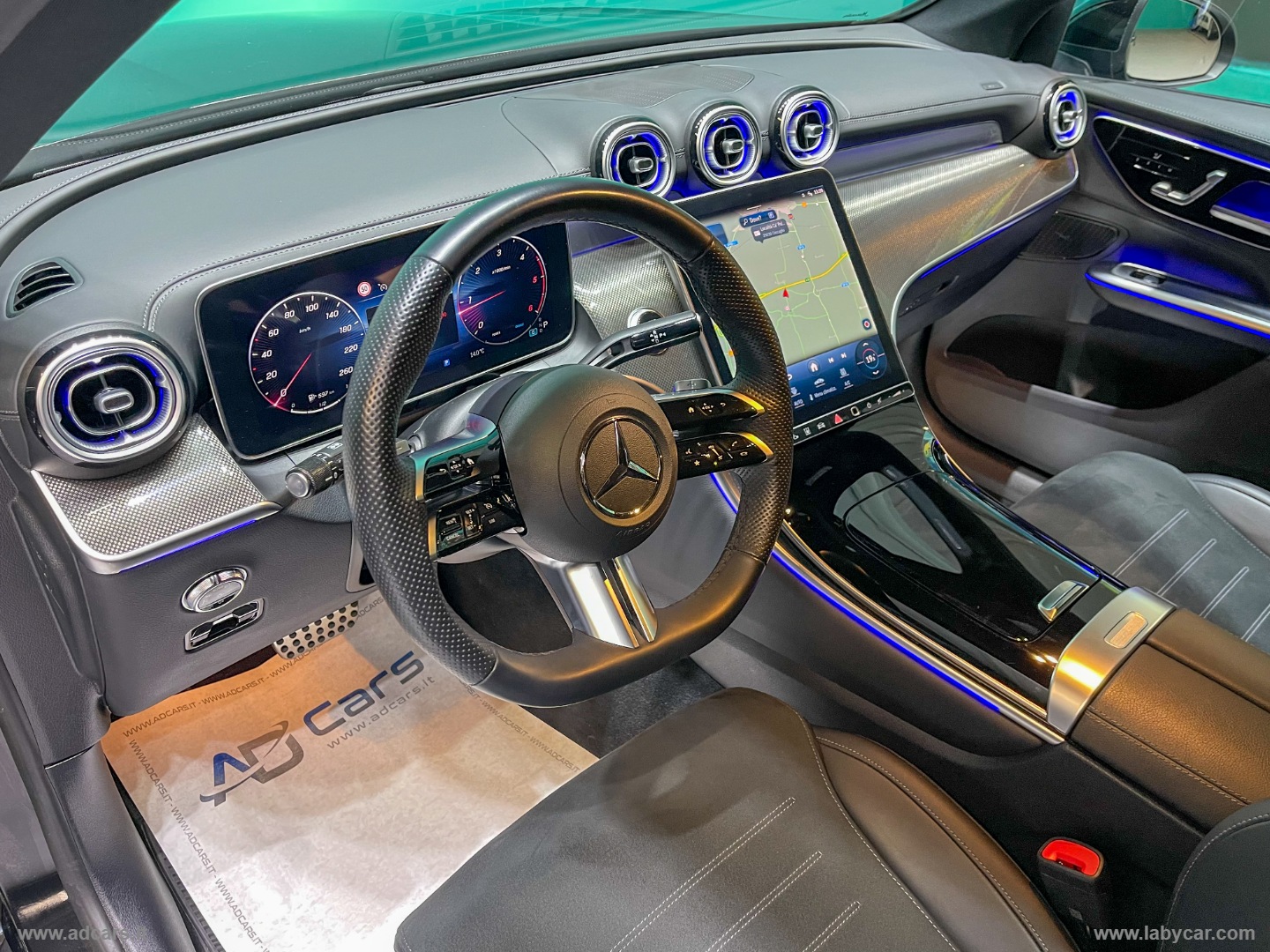 GLC 220d 4Matic Mild Hybrid AMG Line Advanced *PACK LUCI AMBIENTE*GANCIO TRAINO - immagine 4