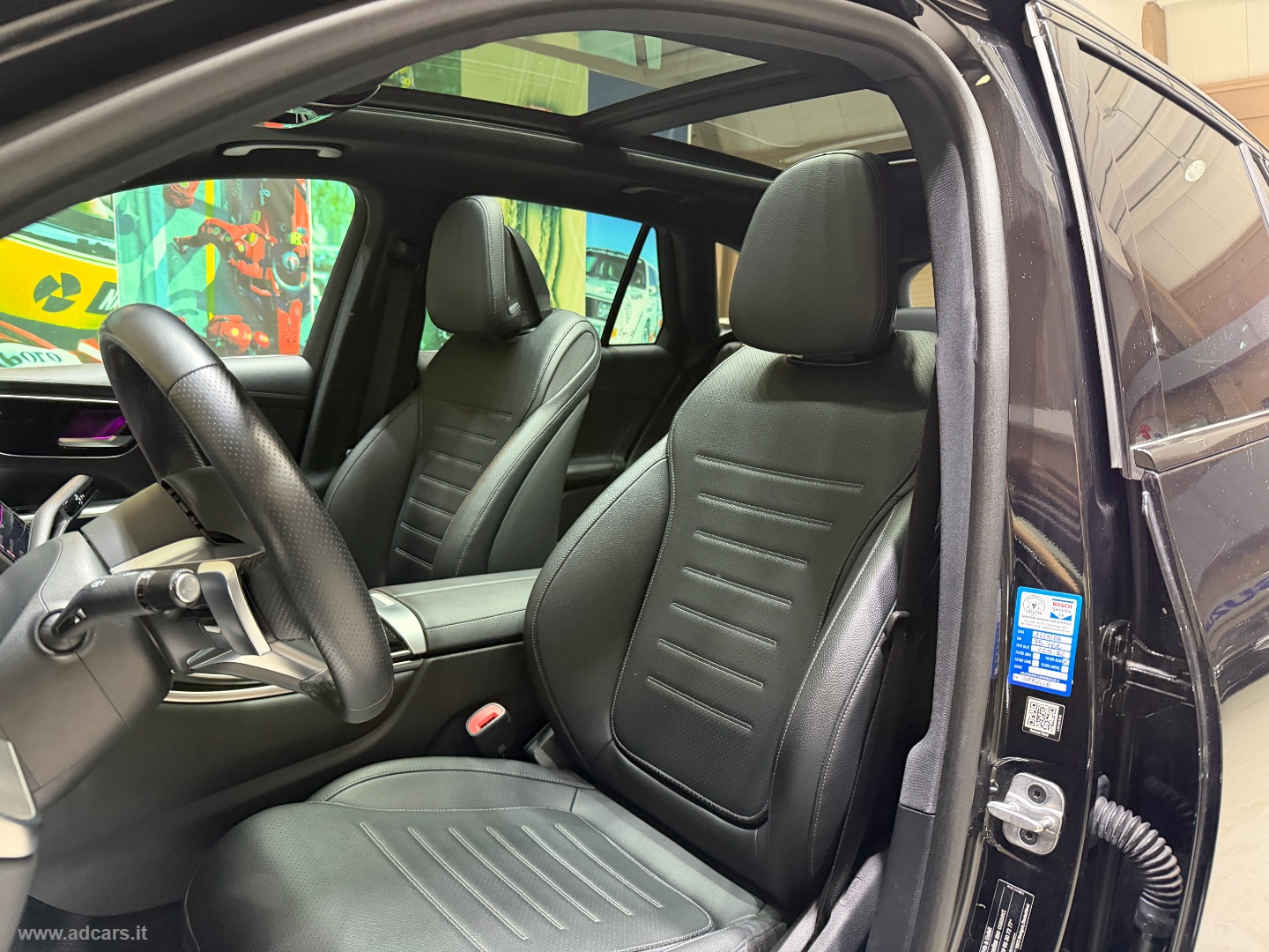 GLC 300 d 4Matic AMG Line Premium *TETTO*LUCI*BURMESTER* - immagine 4