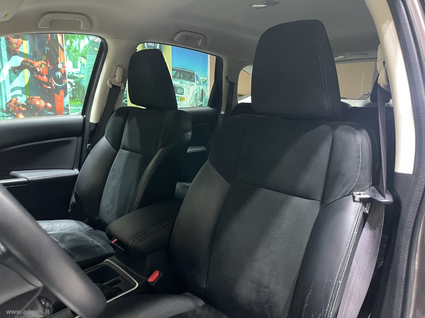 CR-V 1.6 i-DTEC Lifestyle Navi 4WD *ALCANTARA/PELLE*TELECAMERA*SENSORI* - immagine 4