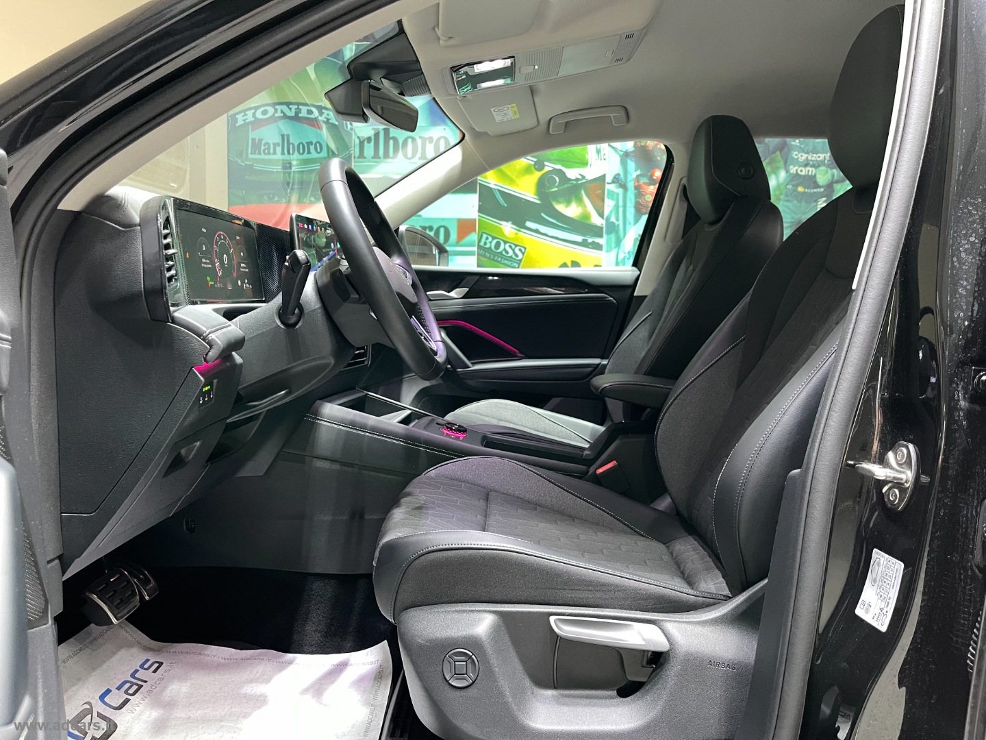 Tiguan 1.5 eTSI 150 CV DSG Life *TELECAMERA 360*PACK LUCI* - immagine 4