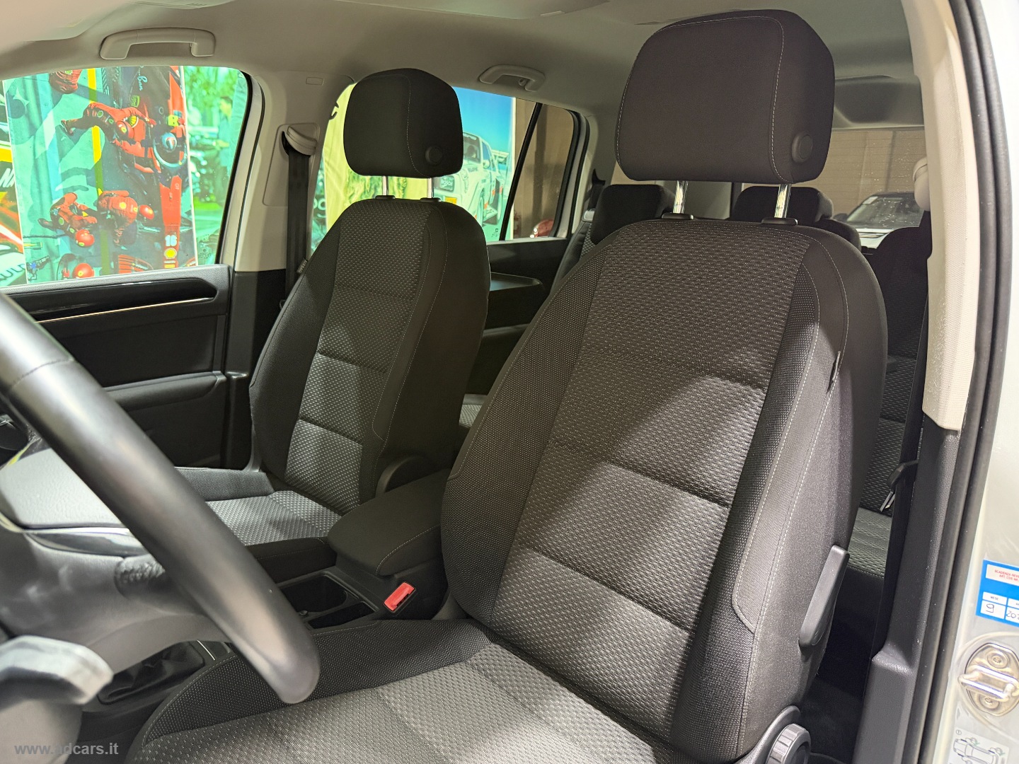 Touran 1.6 TDI Comfortline BMT *7 POSTI*SENSORI*NAVI* - immagine 4