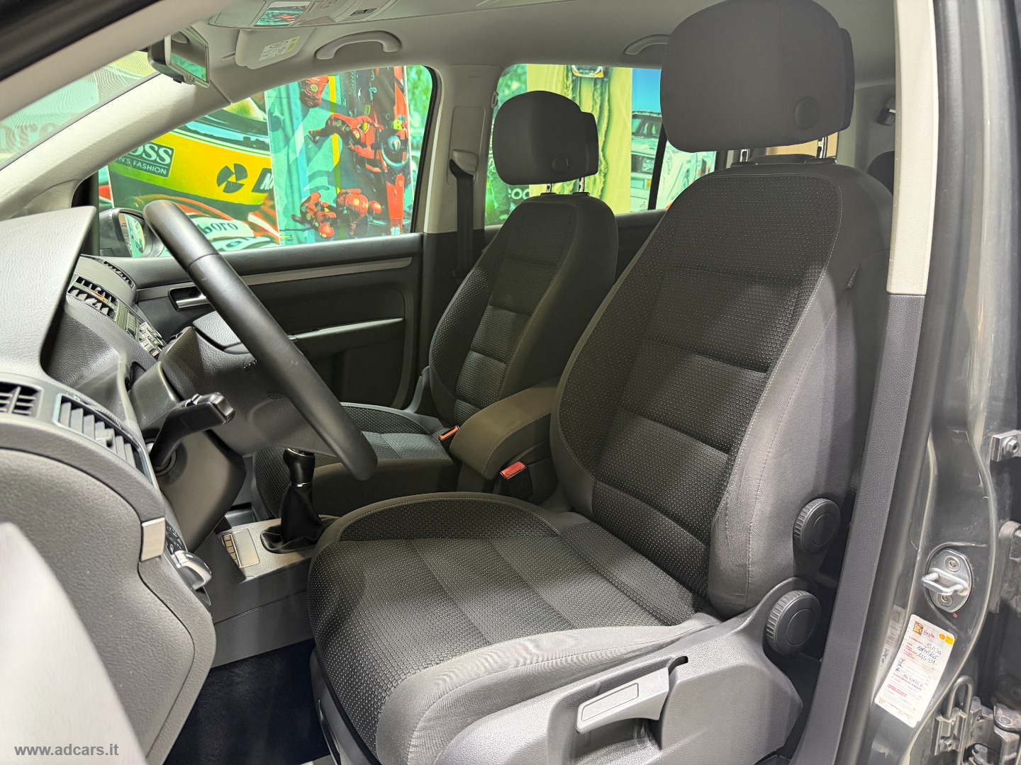 Touran Business 1.6 TDI Comfortline BMT *7 POSTI* - immagine 4