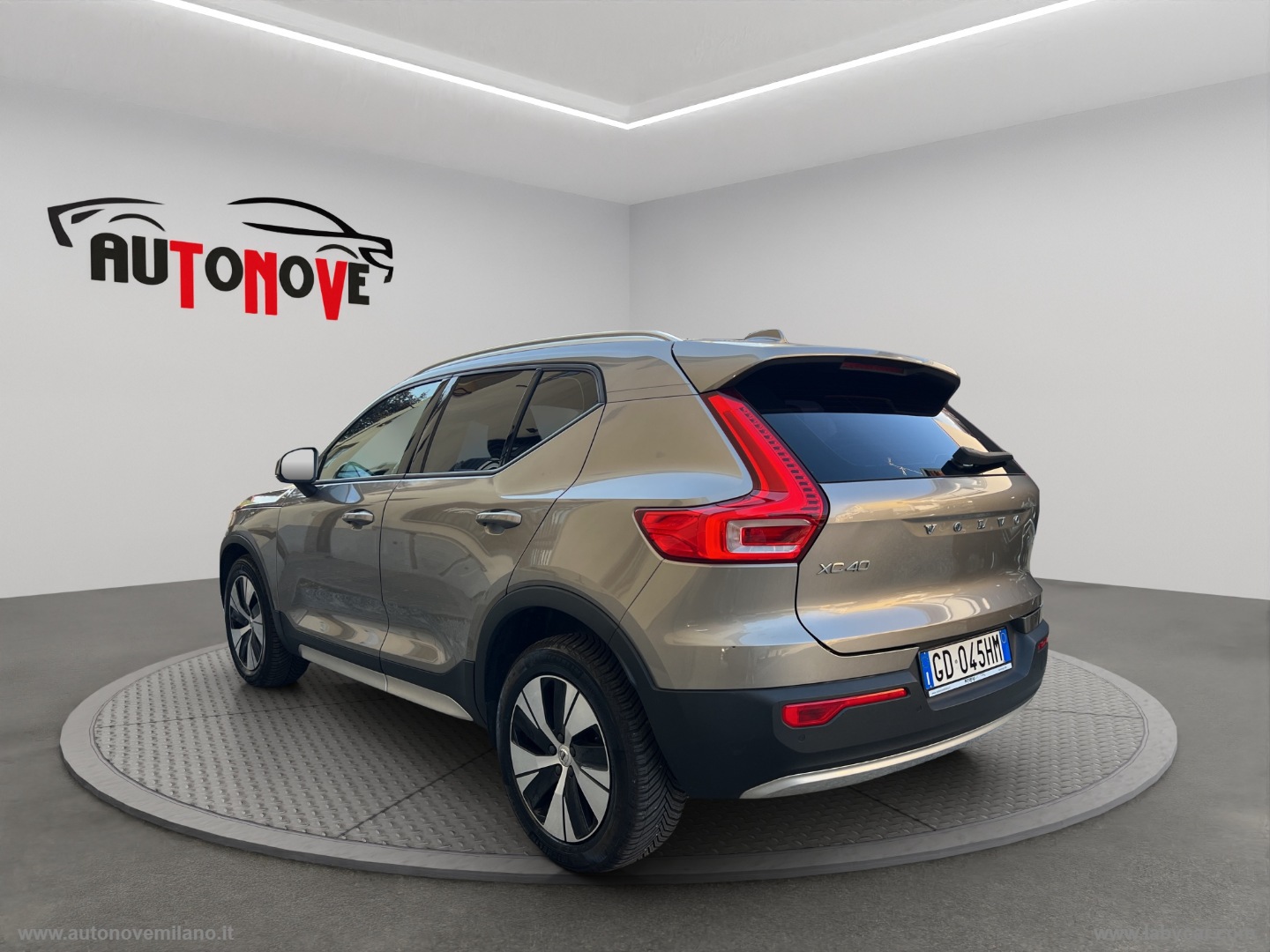 XC40 D3 Geartronic Momentum Pro - immagine 4