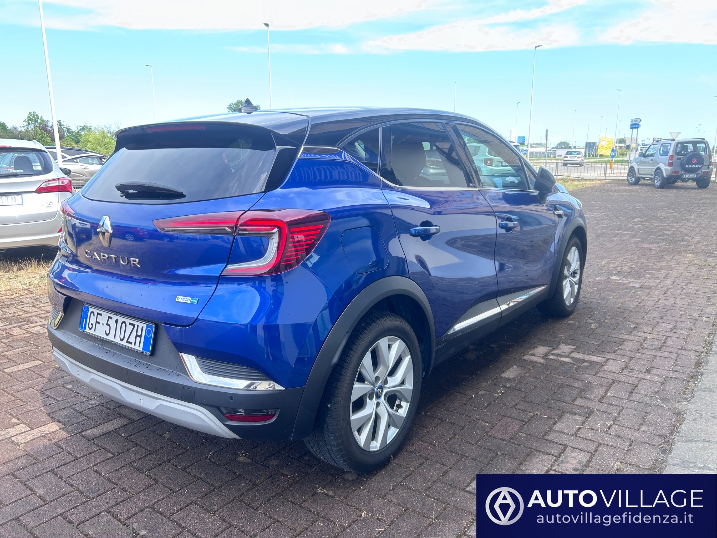 Captur Hybrid E-Tech 145 CV Business - immagine 4