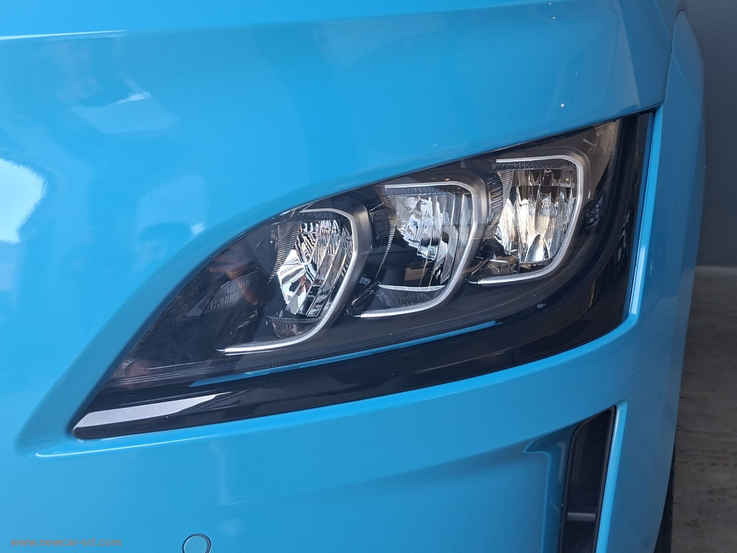 Kona EV 64 kWh XClass - immagine 4