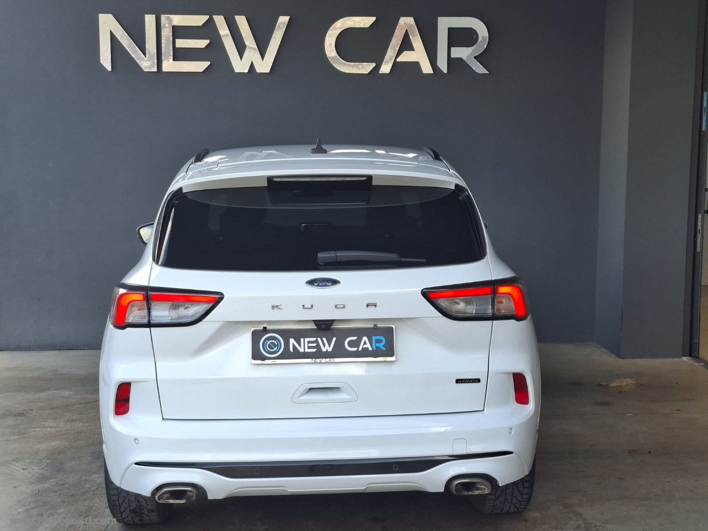Kuga 2.5 Plug In Hyb. 225CV CVT 2WD ST-L - immagine 4