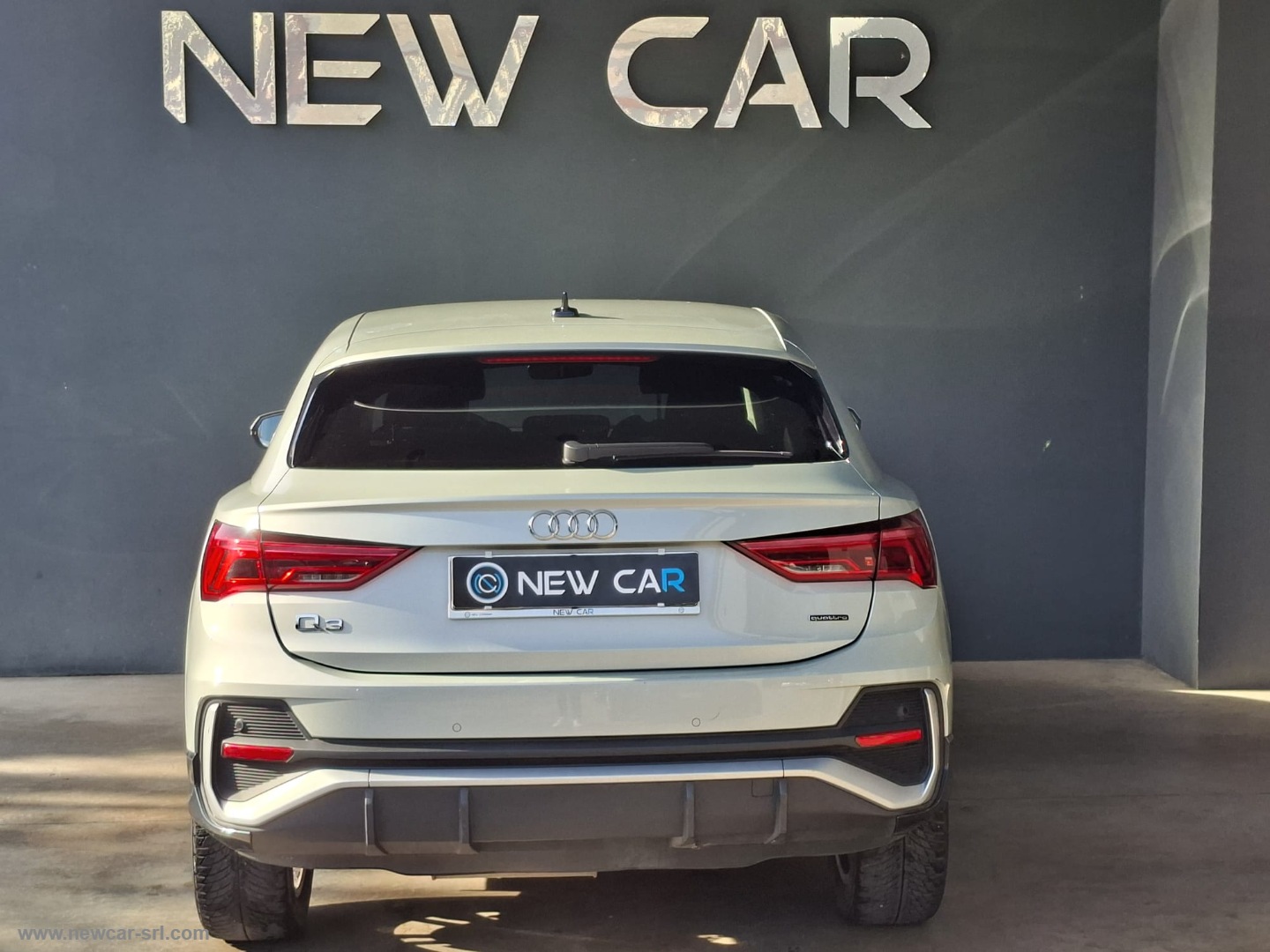Q3 SPB 35 TDI S tronic Business Plus - immagine 4