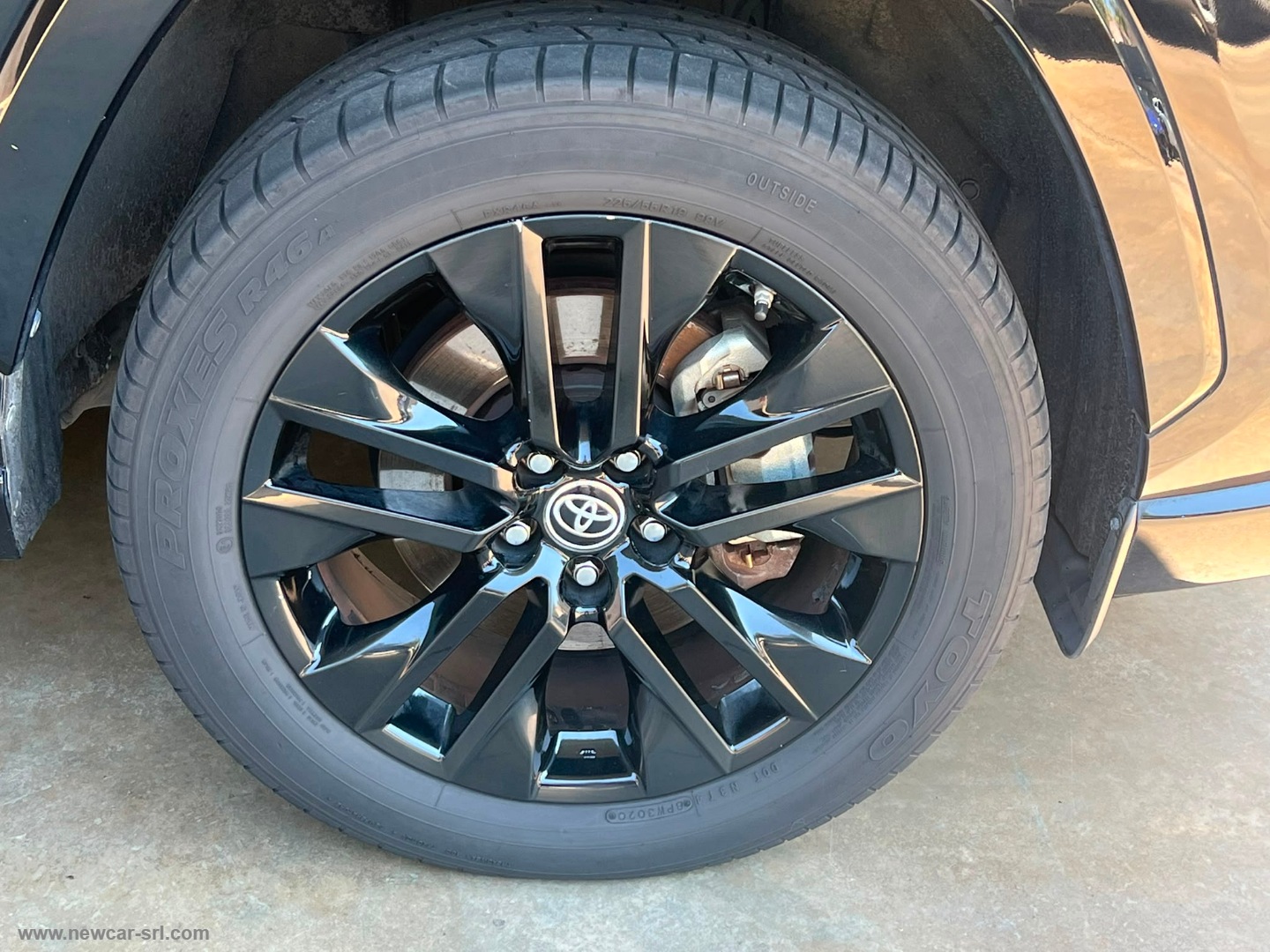 RAV4 2.5 HV - immagine 4