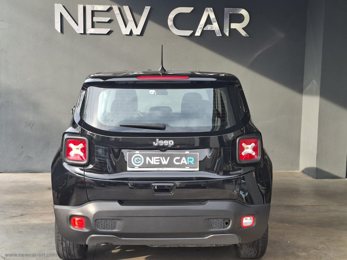 Renegade 1.6 Mjt 130CV Longitude - immagine 4
