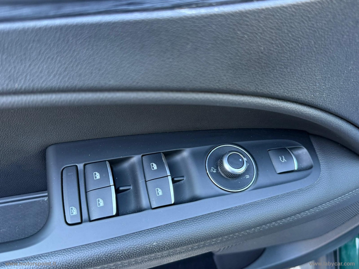 Stelvio 2.2 T.diesel 160CV AT8 RWD Bus. - immagine 4