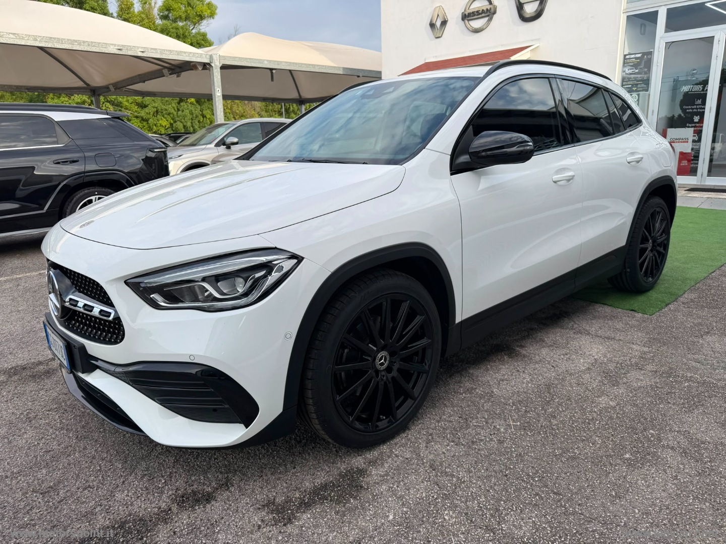 GLA 200 d Automatic Premium NIGHT PACK - immagine 4