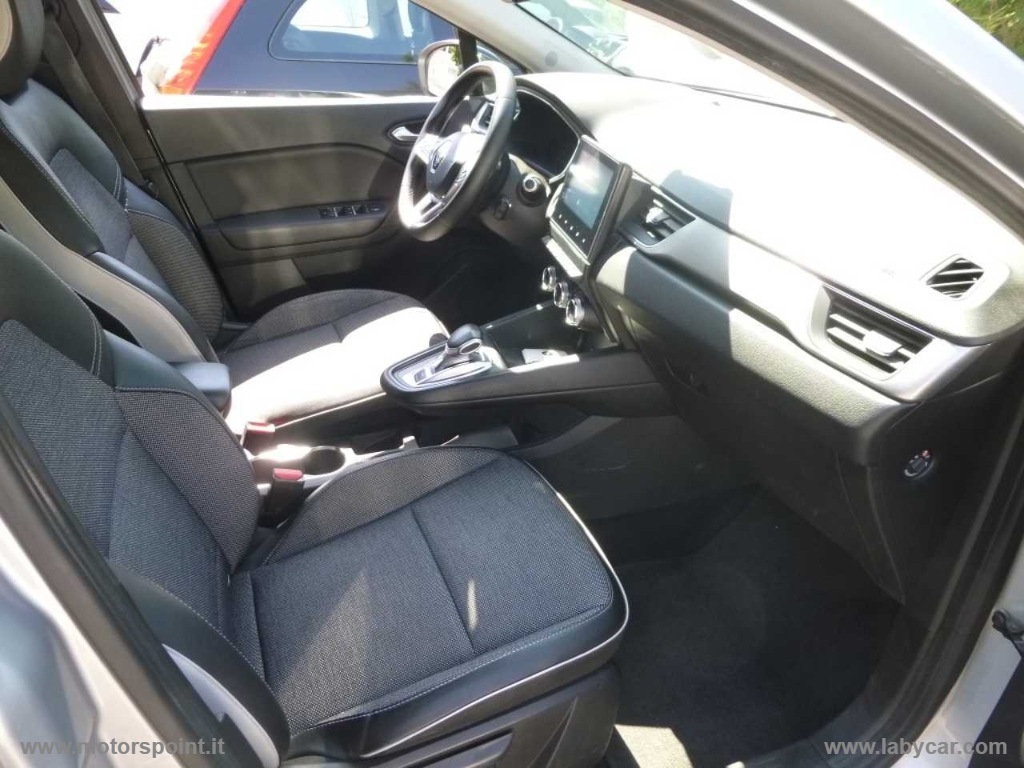 Captur Plug-in Hybrid E-Tech 160 CV Int. PLUG IN - immagine 4