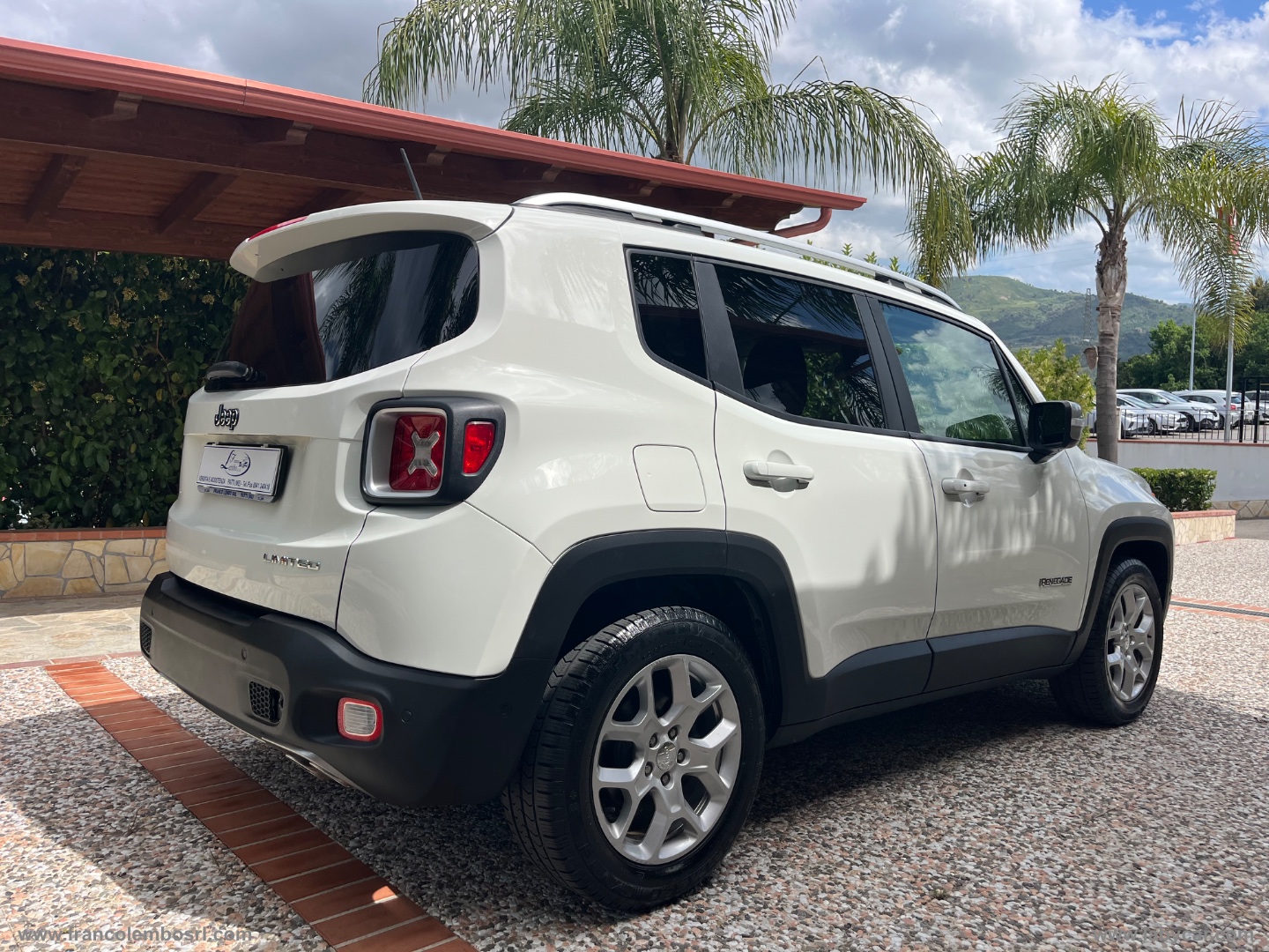 Renegade 1.6 Mjt 120CV Limited - immagine 4