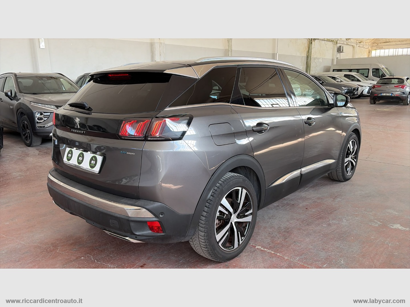 3008 Hybrid 225 e-EAT8 GT Pack - immagine 4