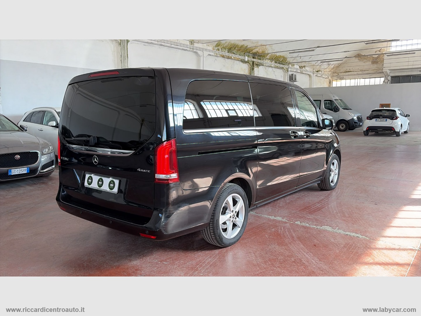 V 220 d Aut. 4Matic Sport Long - immagine 4