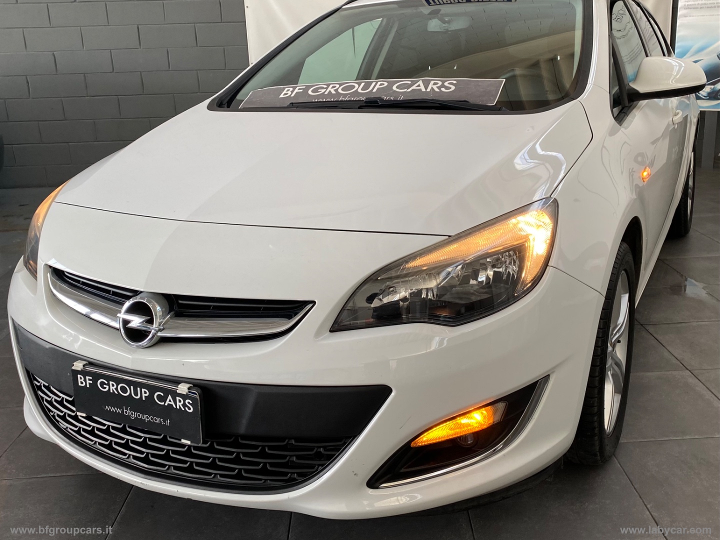 ASTRA SPORTSTOURER - immagine 4