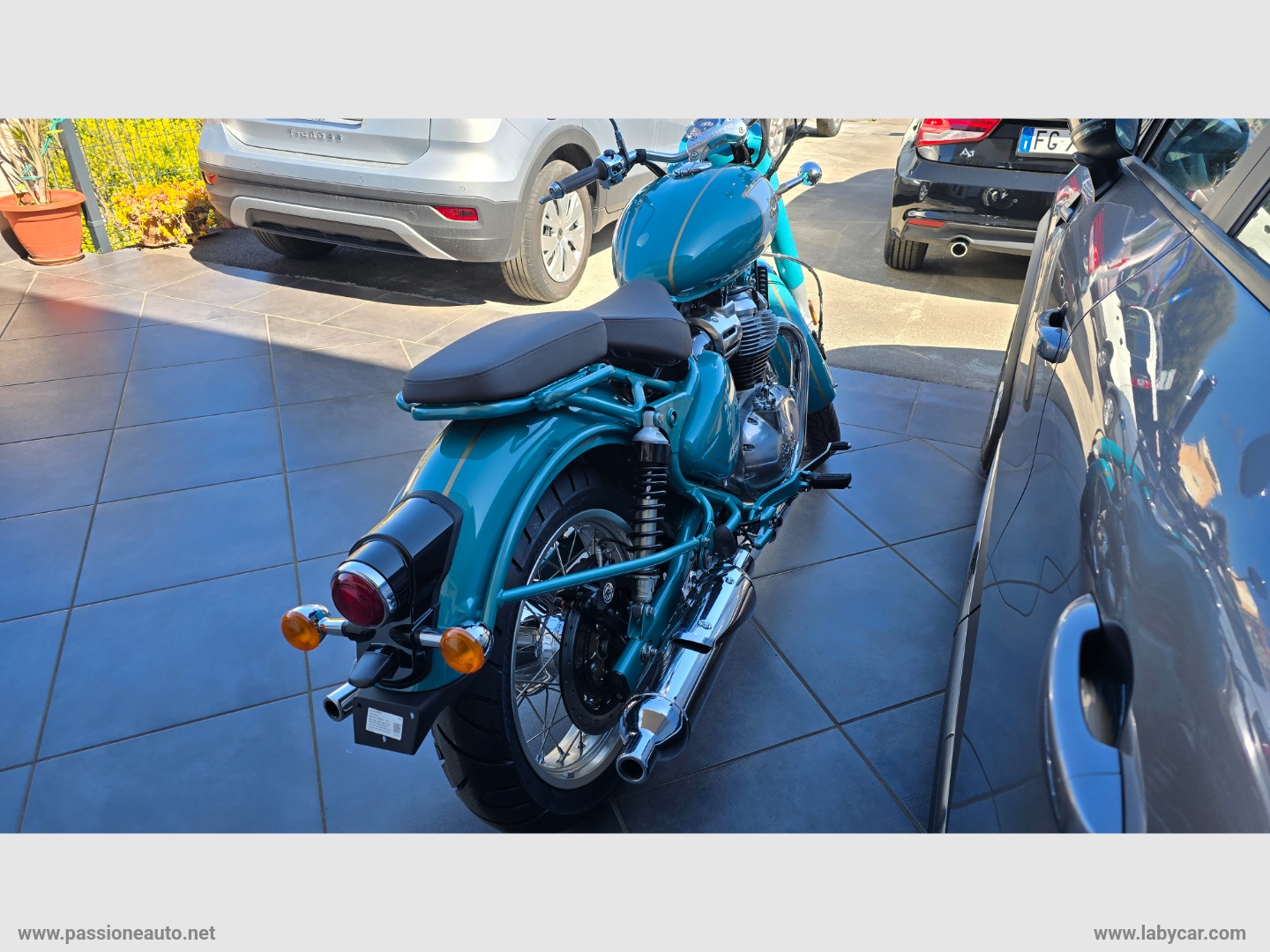CLASSIC 650 - immagine 4