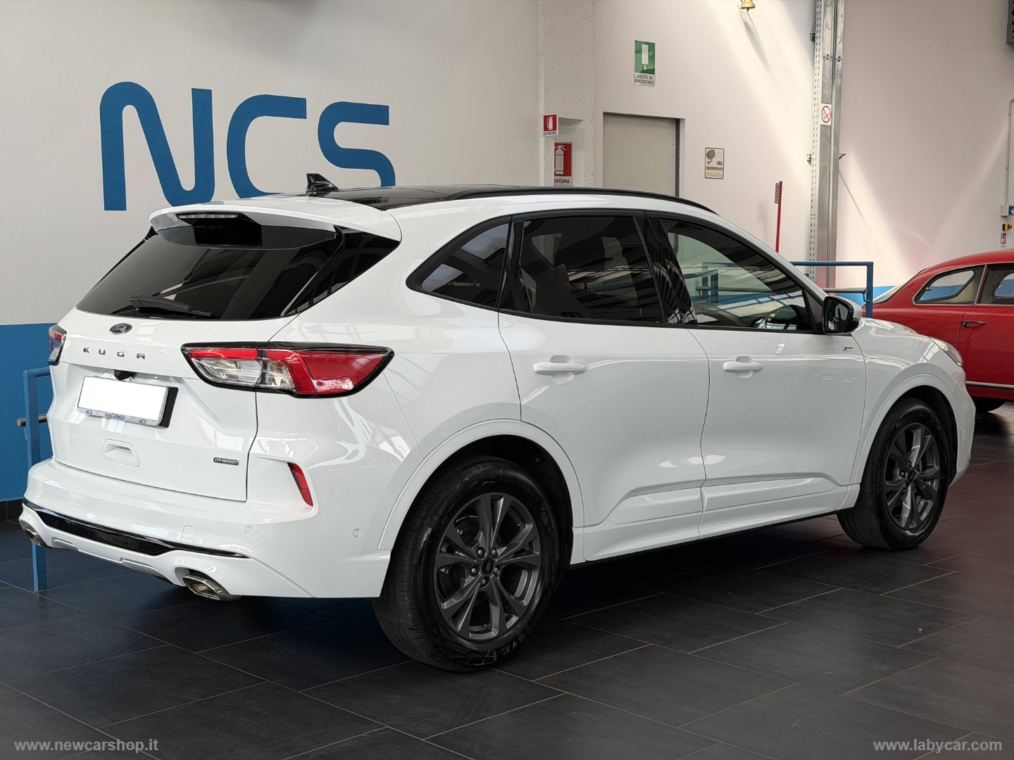 Kuga 2.5 Full Hybrid 190 CVT 2WD ST-Line - immagine 4
