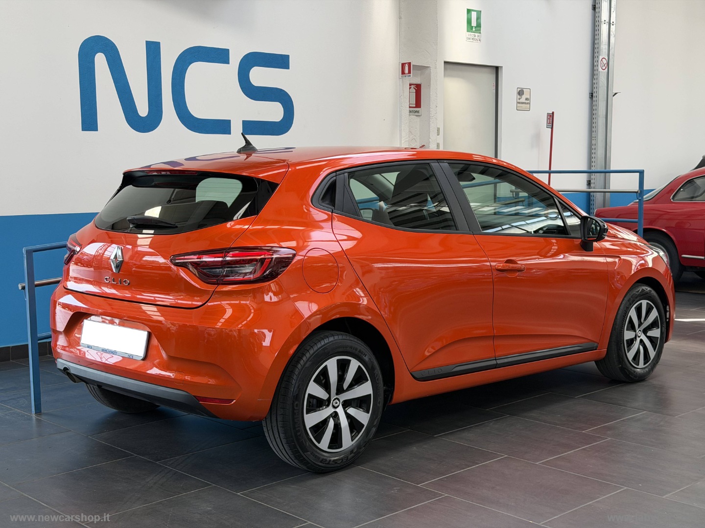 Clio SCe 65 CV 5p. Equilibre NEOPATENTATI - immagine 4