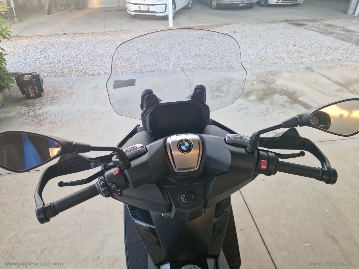 C 400 GT TRIPLE BLACK - immagine 4