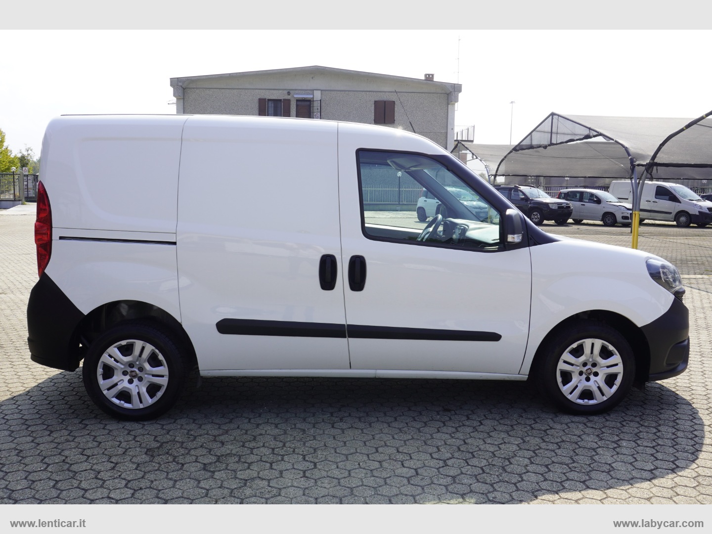 Doblò 1.6 MJT 105CV PC-TN Cargo Lounge 3 Posti - immagine 4