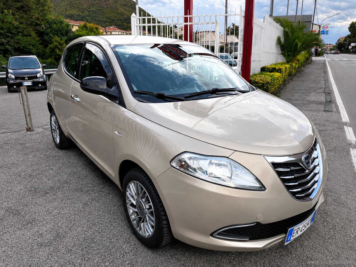 Ypsilon 0.9 T.Air 85CV 5p. Met.Ec. Gold LANCIA YPSILON METANO CASA MADRE 1 PROPRIETARIO - immagine 4