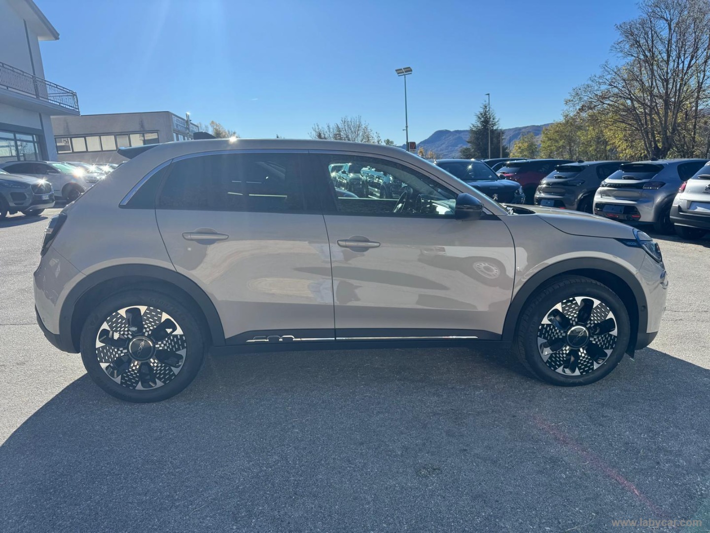 Fiat 600 Hybrid MHEV La Prima - Immagine 4