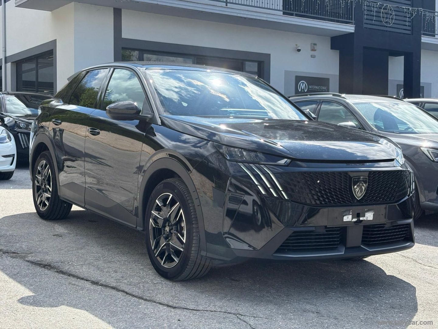 3008 Hybrid 136 e-DCS6 Allure - immagine 4