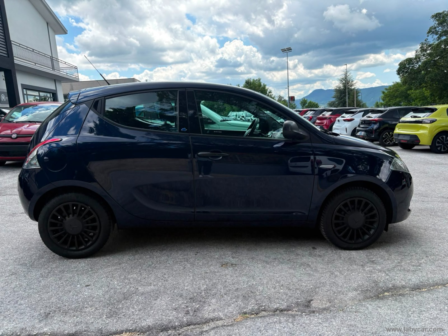 Ypsilon 1.2 69 CV 5p. GPL Ecochic Ele. - immagine 4