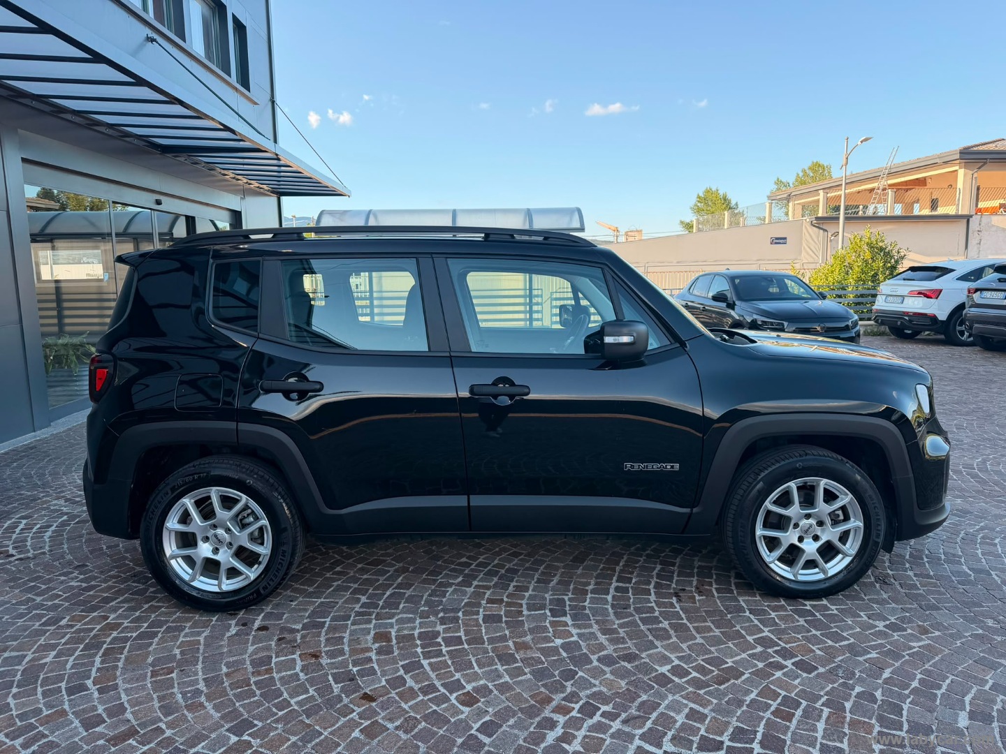 Jeep Renegade 1.5 T4 MHEV Altitude - Immagine 4