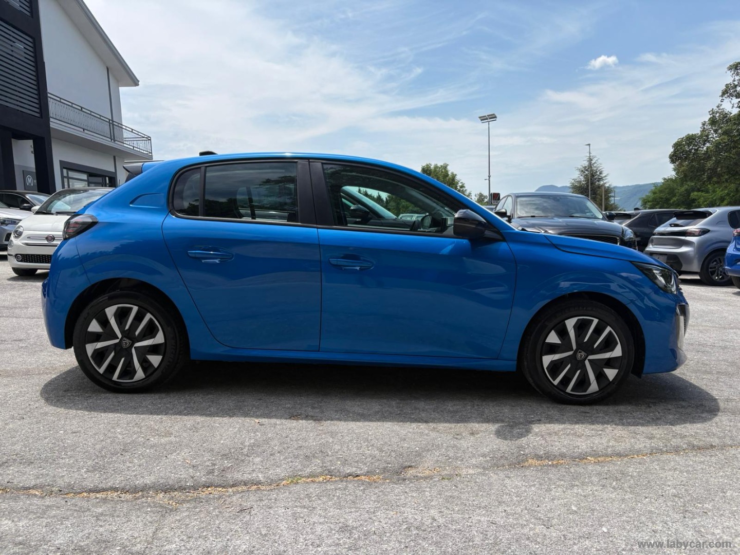 Peugeot 208 PureTech 100 S&S 5p. Active - Immagine 4