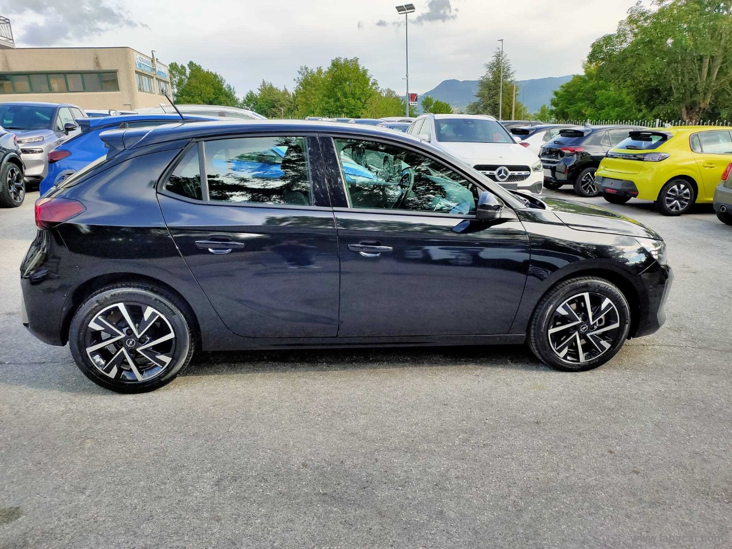 Opel Corsa 1.2 100 CV GS - Immagine 4