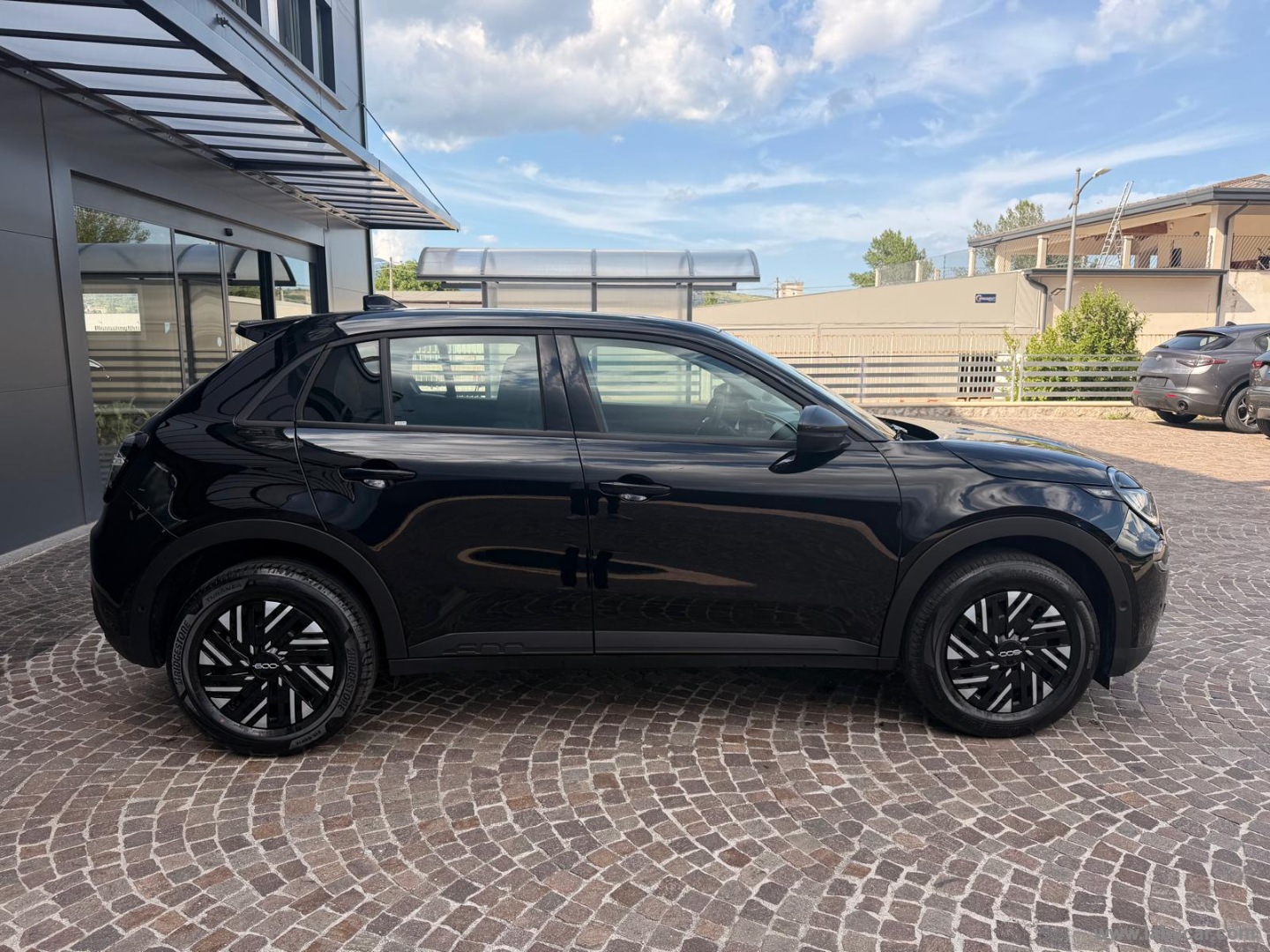 600 Hybrid MHEV - immagine 4