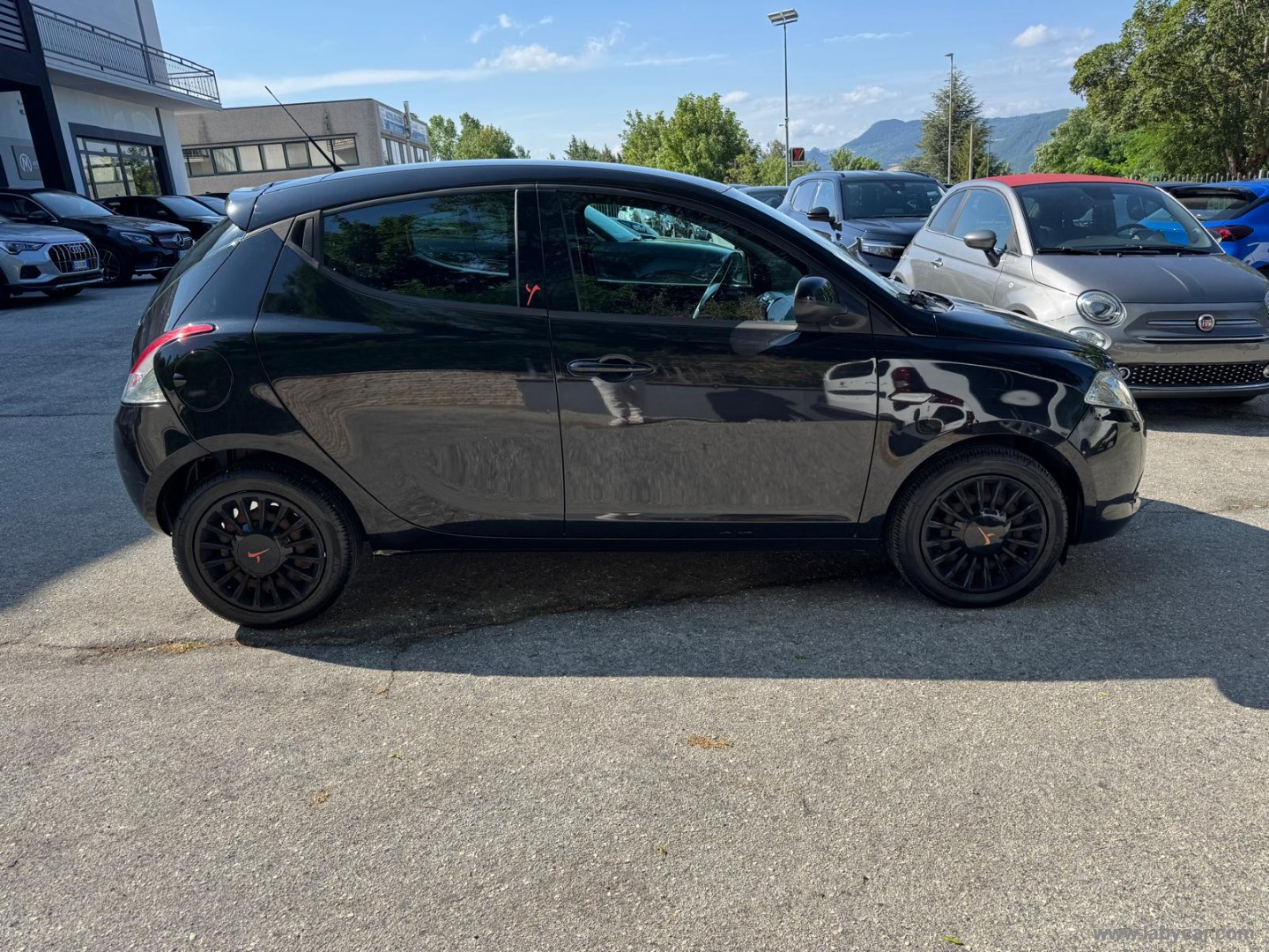 Lancia Ypsilon 1.3 MJT 95 CV 5p. S&S Elefantino - Immagine 4