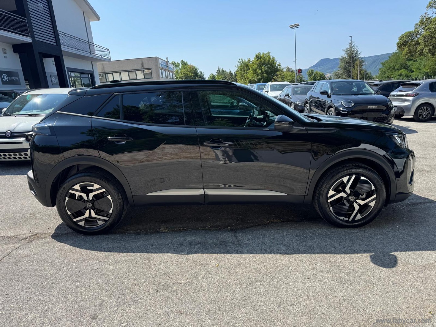 Peugeot 2008 PureTech 130 S&S EAT8 Allure - Immagine 4