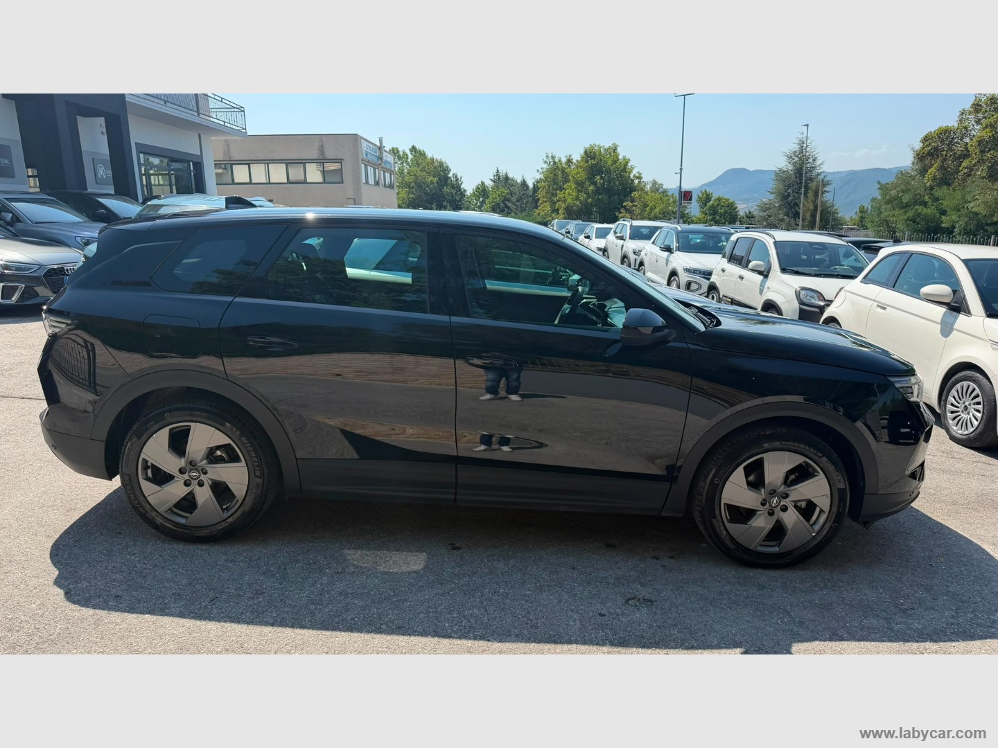 Opel Grandland Hybrid 145 CV DCT6 Edition - Immagine 4