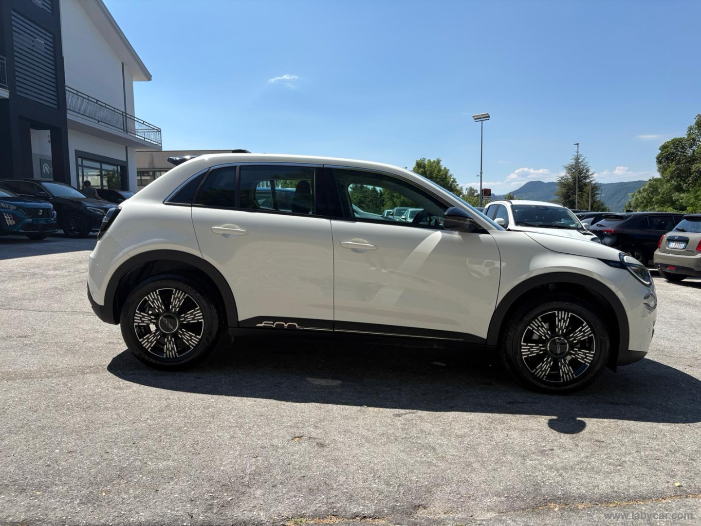 Fiat 600 Hybrid 145 CV DCT MHEV Icon - Immagine 4
