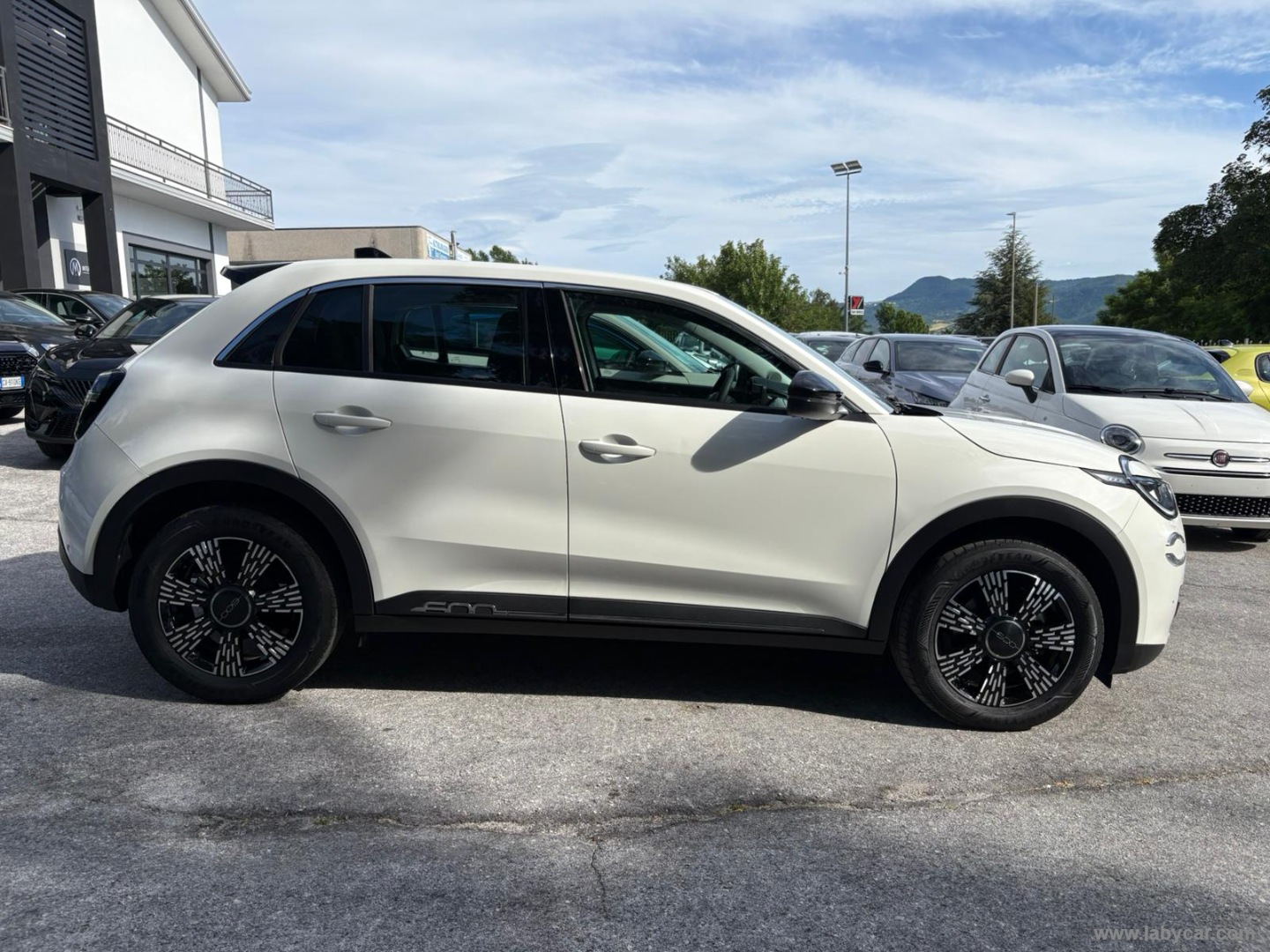 600 Hybrid 145 CV DCT MHEV Icon - immagine 4