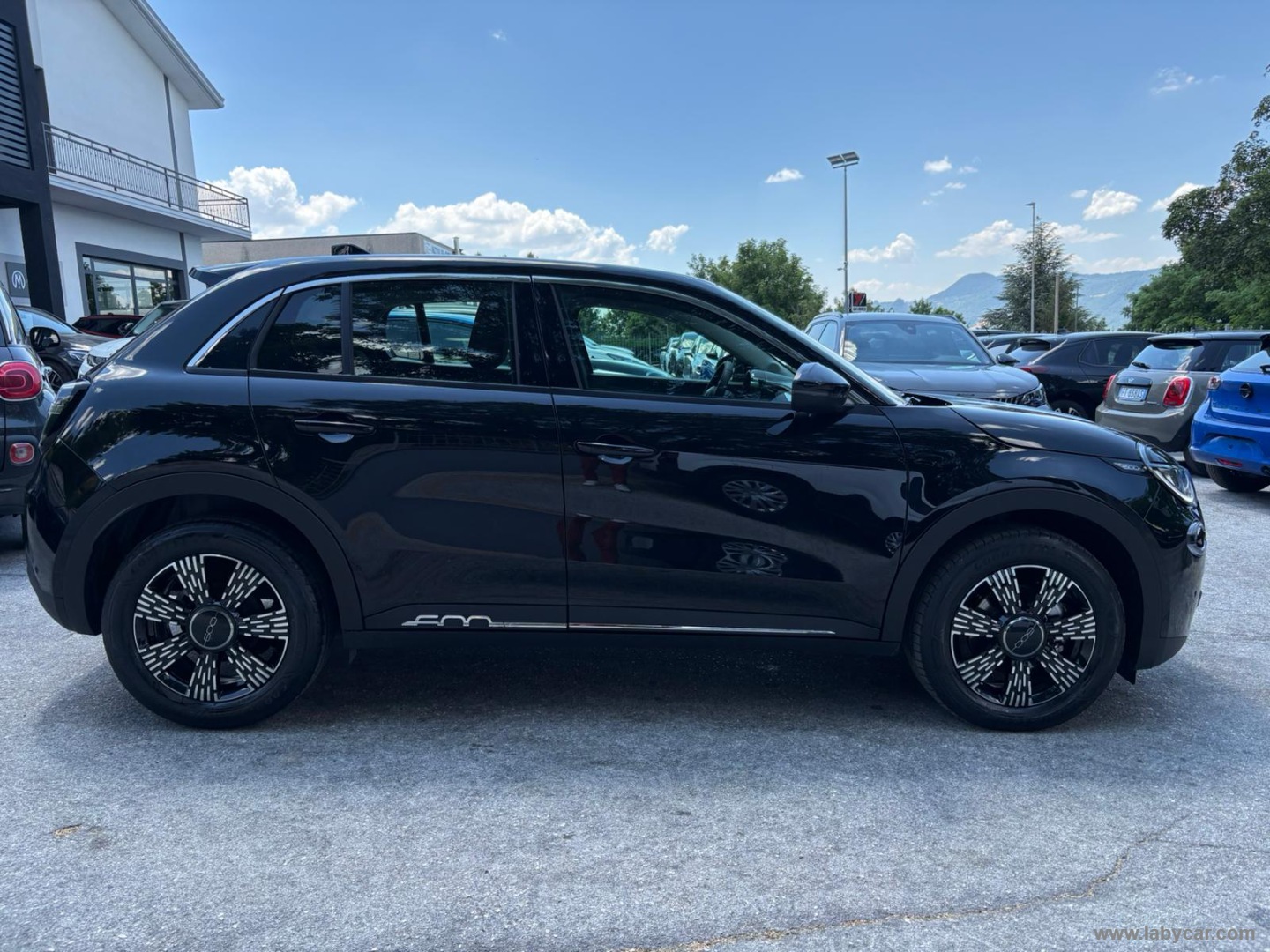 600 Hybrid 145 CV DCT MHEV Icon - immagine 4
