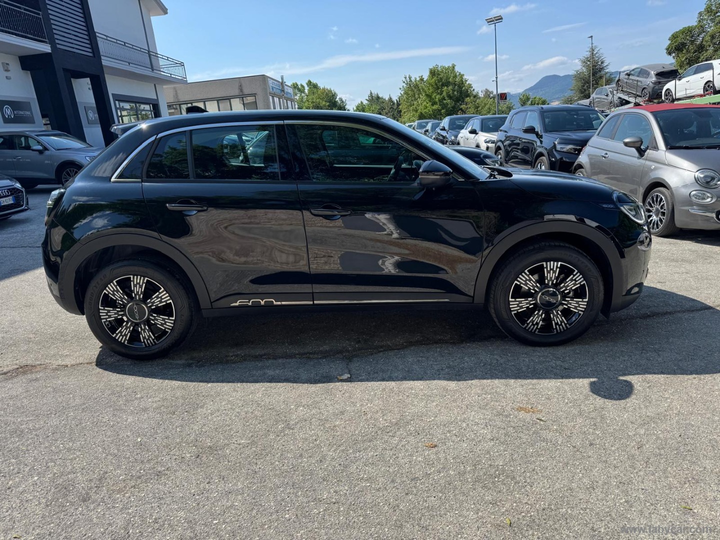 Fiat 600 Hybrid 145 CV DCT MHEV Icon - Immagine 4