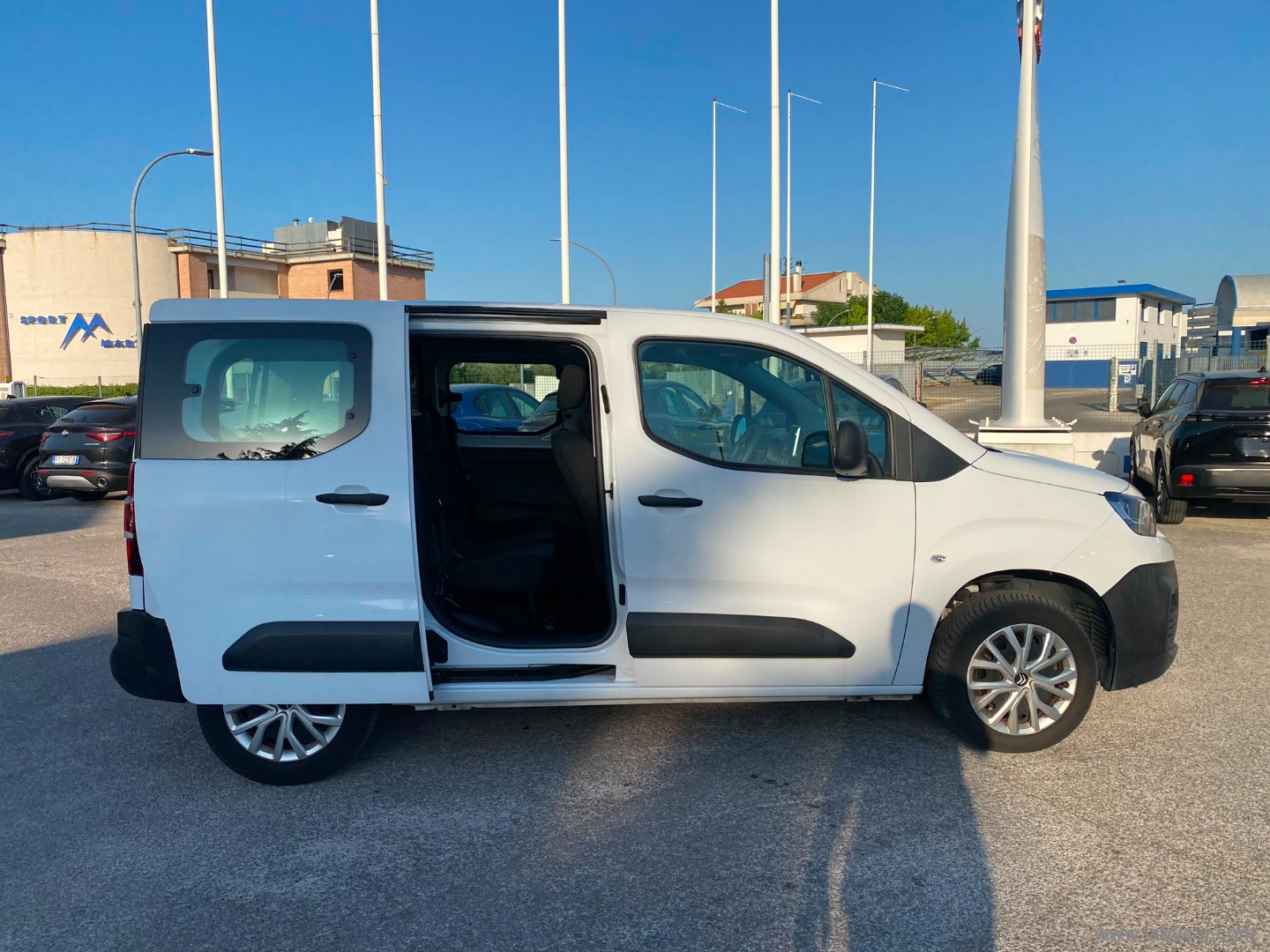 Citroën BERLINGO BlueHDi 100 S&S Combi Live - Immagine 4