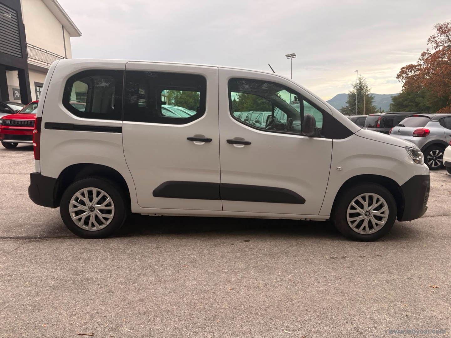 Citroën BERLINGO BlueHDi 100 S&S Combi Live - Immagine 4