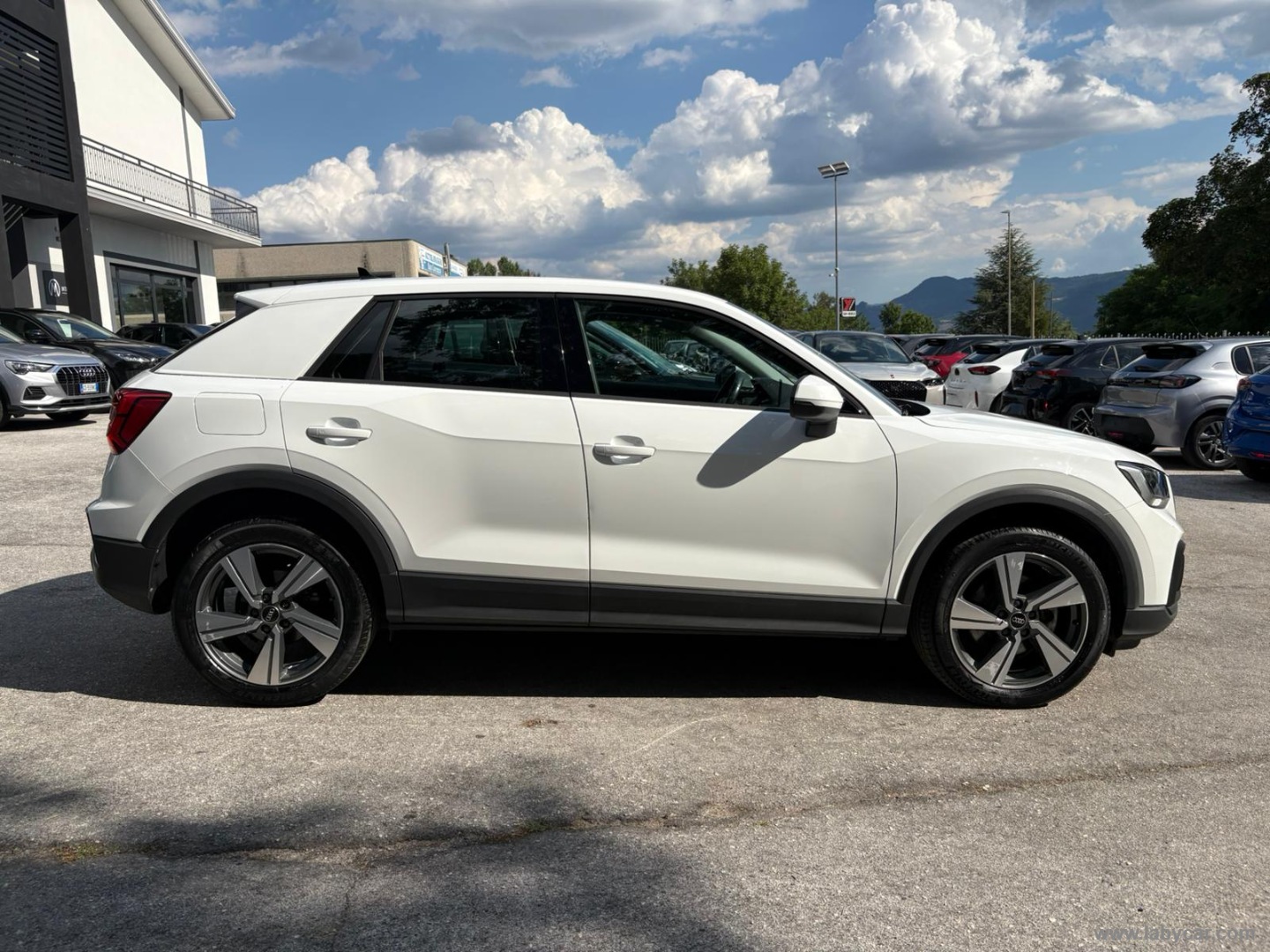 Audi Q2 35 TDI quattro S tronic Admired - Immagine 4