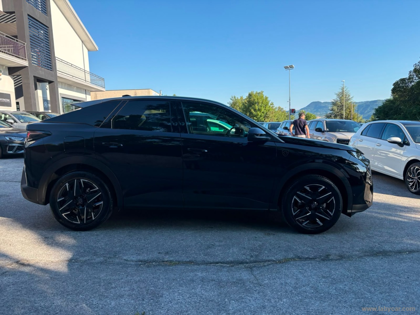 Peugeot 3008 Hybrid 145 e-DCS6 GT - Immagine 4