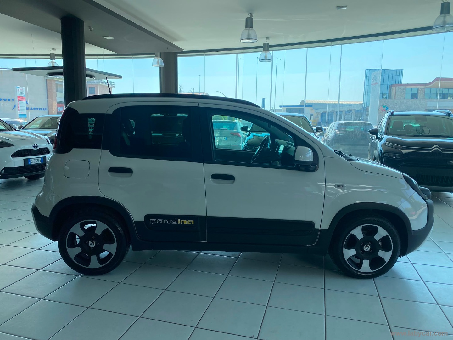 Fiat Panda 1.0 FireFly S&S Hybrid Pandina - Immagine 4
