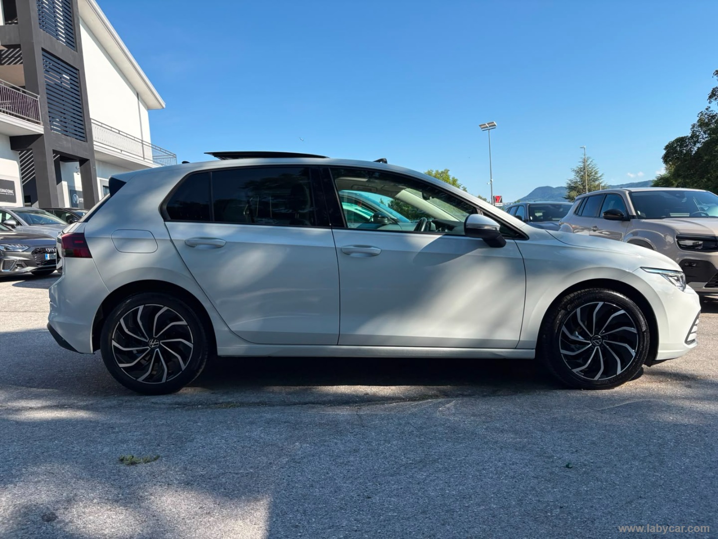 Volkswagen Golf 1.5 eTSI 130 CV EVO DSG Life - Immagine 4
